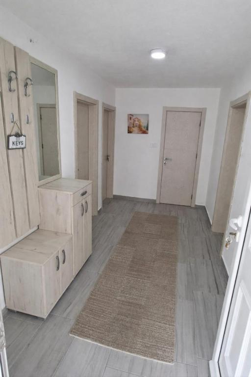 Marina's Mediterranean Retreat - 2BR Apartment - 3