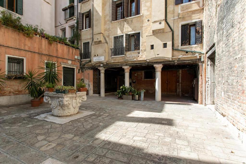 Apartment Ca' Petriana Historical Center - 2