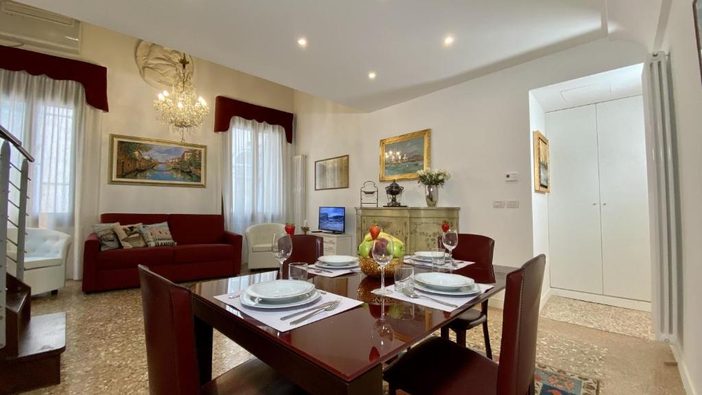 Manin Terrace 200m from St Marks Square - 2