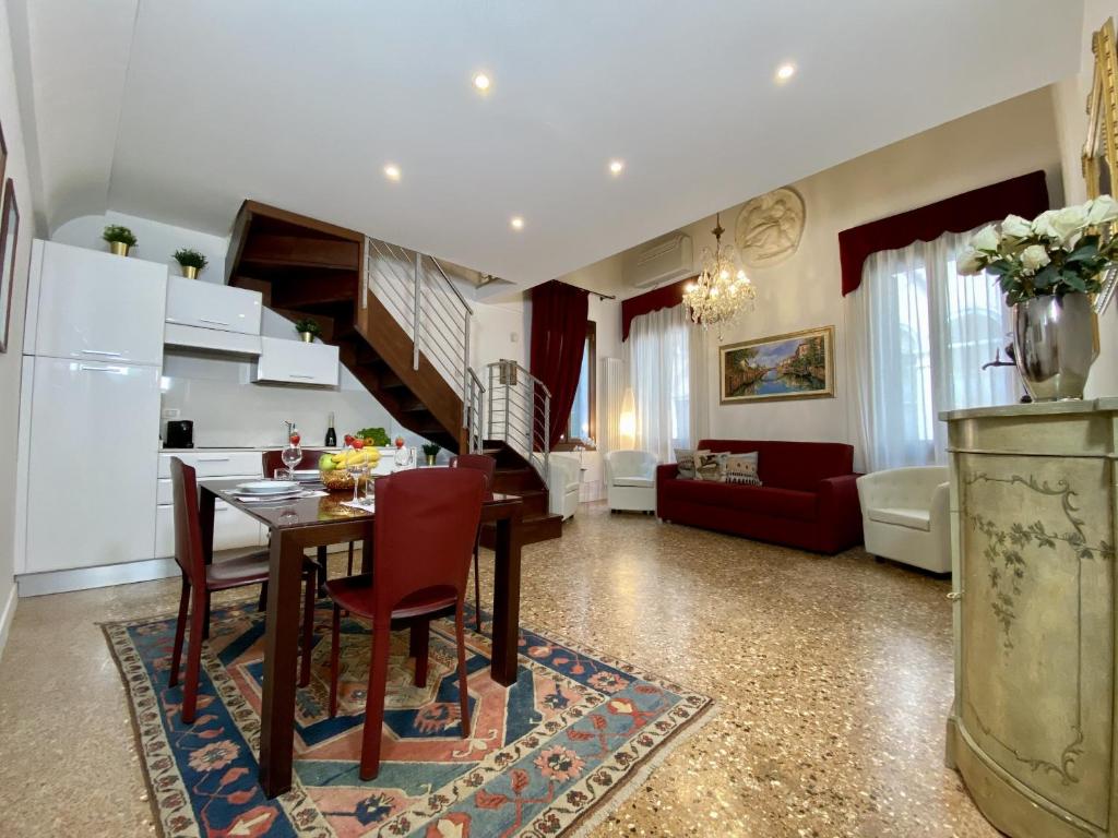 Manin Terrace 200m from St Marks Square - 5