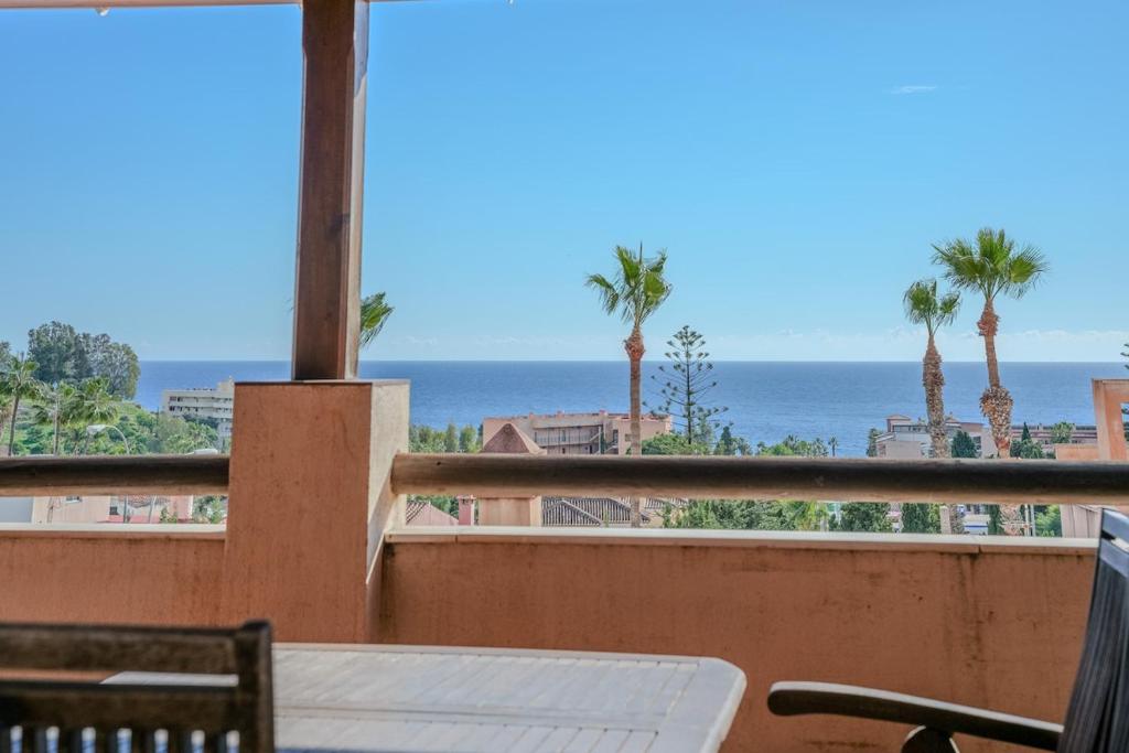 Adosada con vistas al mar y piscina comunitaria - 3