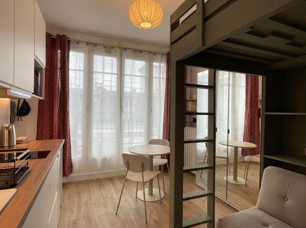 Studio au pieds de Montmartre - Métro L2, L4, L12 - 3