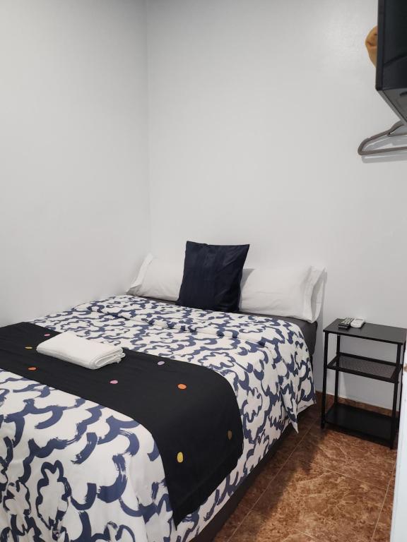 CH Catrachos Rooms - 2