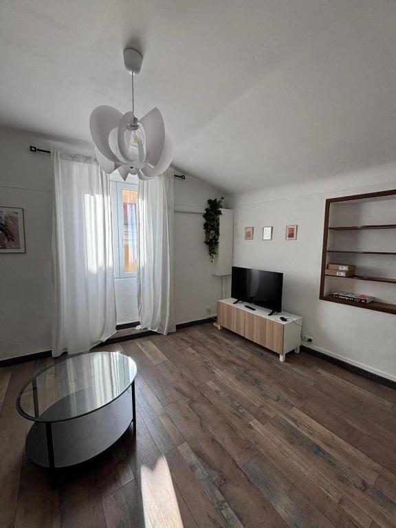 VIEILLE VILLE Appartement climatisé Rue Piétonne & Mer à Menton - 3