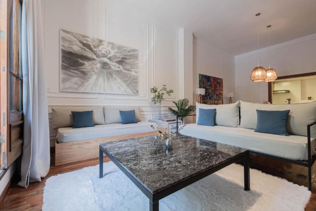 MOT Rentales 4 Bd House in Tiny Passage Palermo Soho - 2