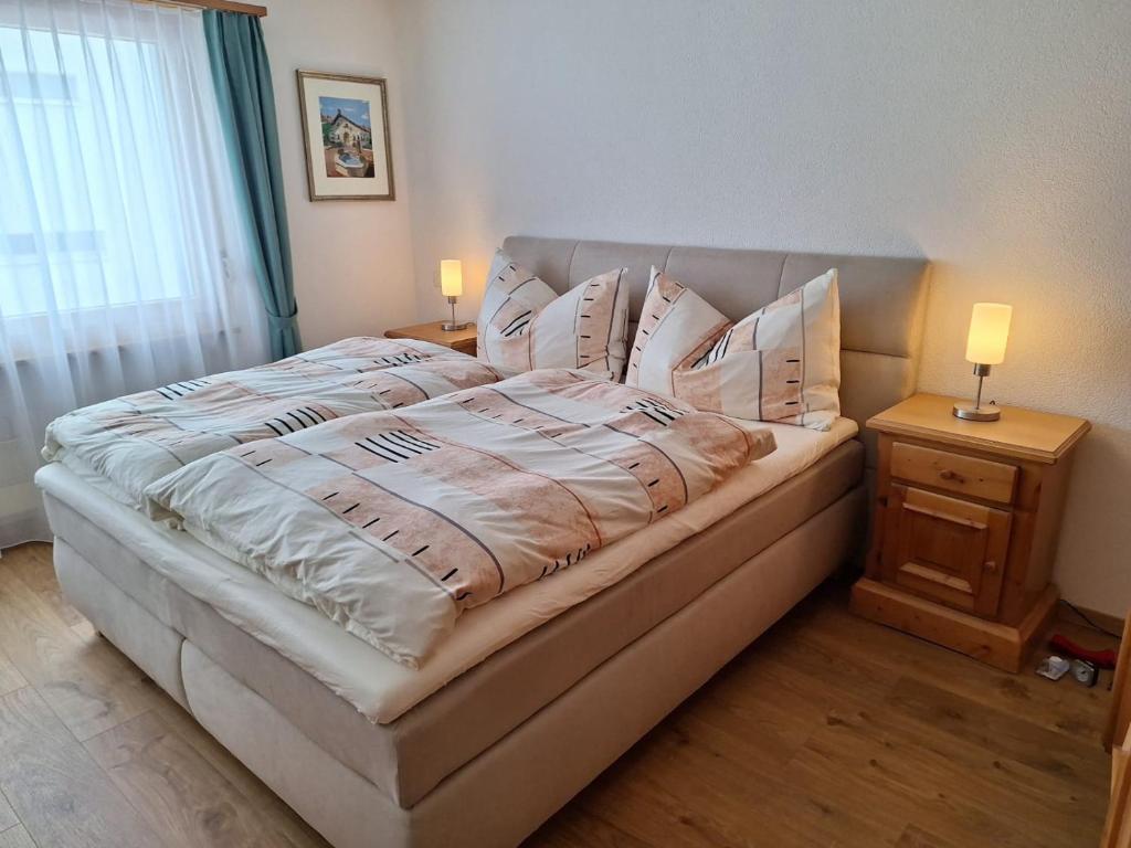 4 Zi Familienwohnung Haus Ravaisch 24 im 2ten OG Davos Dorf - 2