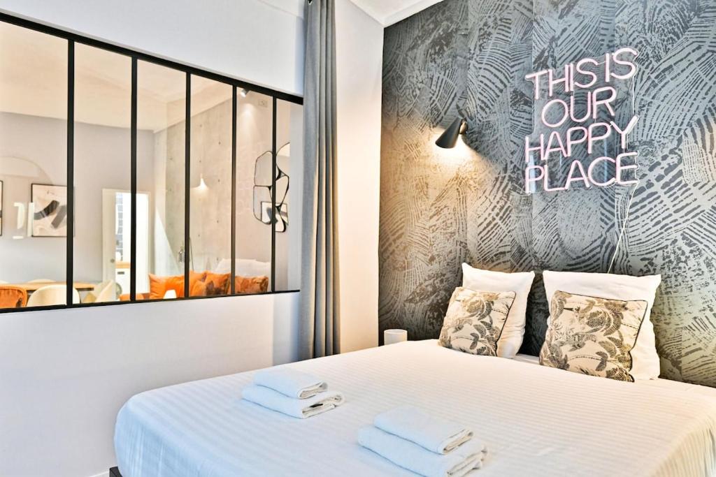 Stylish 2-Bedroom Loft in the Heart of Paris with Air Conditioning - 2