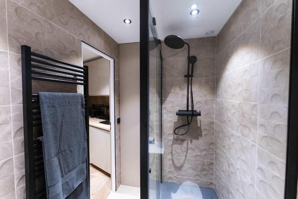 Cozy and air-conditioned in the heart of Paris - 4