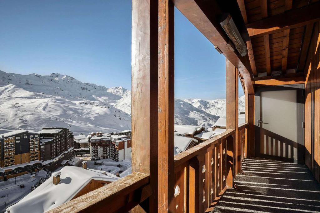 Spacious Apartment w SlopeAccess - 4