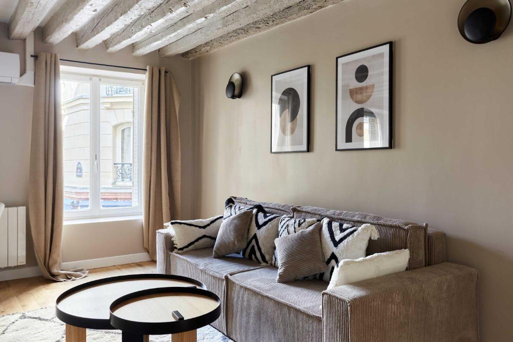 Bright Air-Conditioned Apartment in the Marais - 1