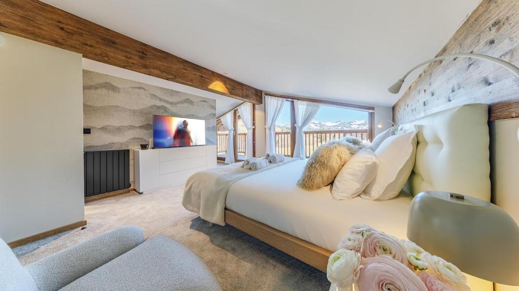 Luxury chalet - fireplace heated pool & sauna - 4