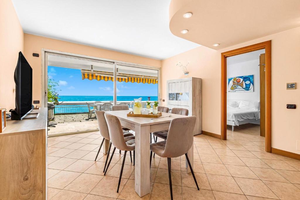2 Bedrooms Apartment Sea View & Garage Marina - Happy Rentals - 2