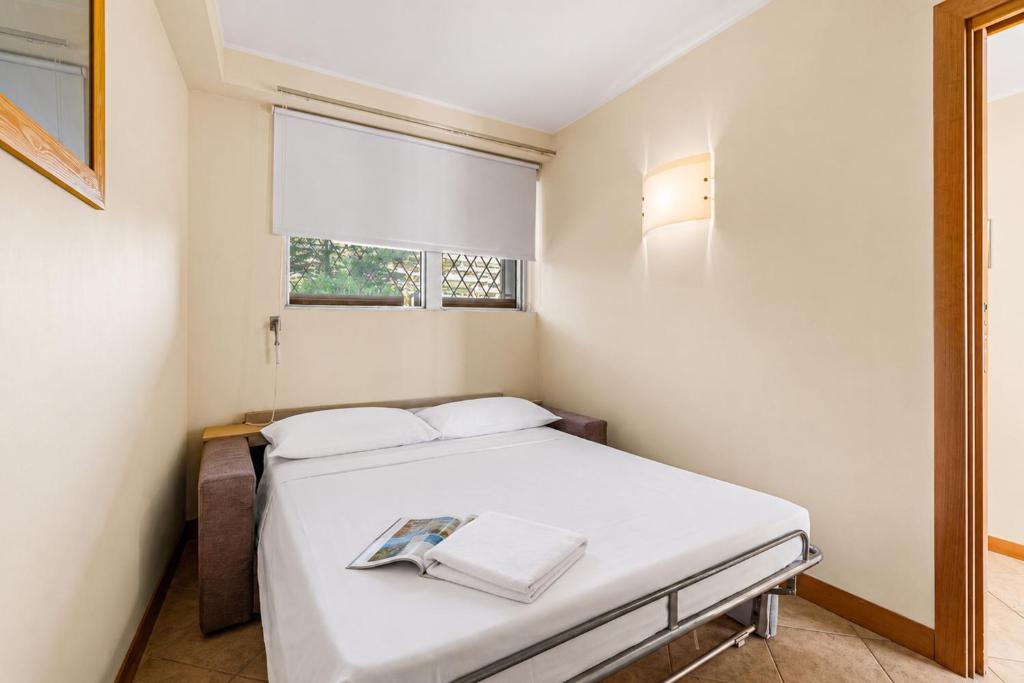 2 Bedrooms Apartment Sea View & Garage Marina - Happy Rentals - 4