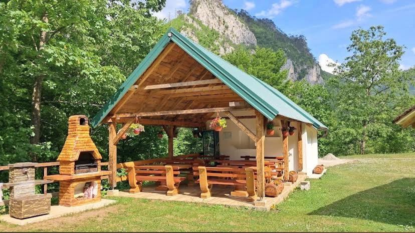 Seosko domacinstvo BUDEČEVICA - 2