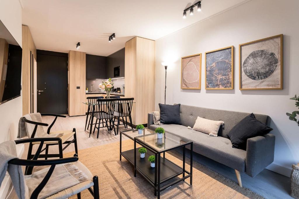 Enchanting 2BR2BA Prime Las Condes for 4 Guests - 3