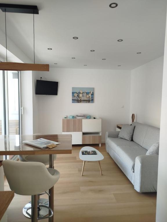 Grande Motte, Studio élégant, tout confort proche de la mer et du centre, lumineux avec balcon - 1