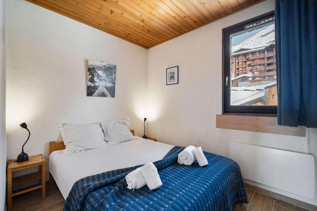 Chalet-Style View Flat - 4