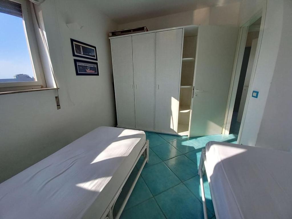 Sea view with 3 bedrooms and 2 bathrooms - 4