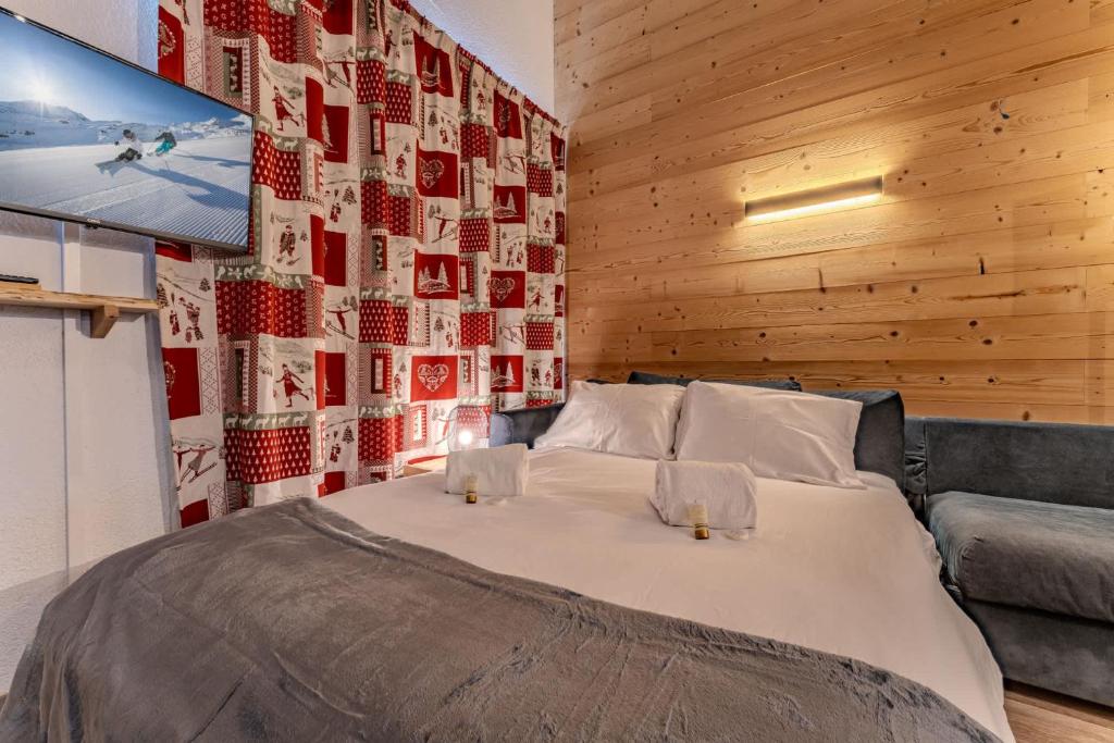 Ski-In and Out with Panoramic Views central - 5
