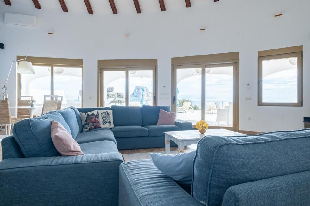 Top Villa on frontline of the Mediterranean - 4