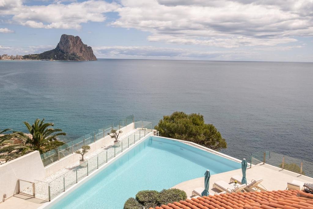 Top Villa on frontline of the Mediterranean - 5