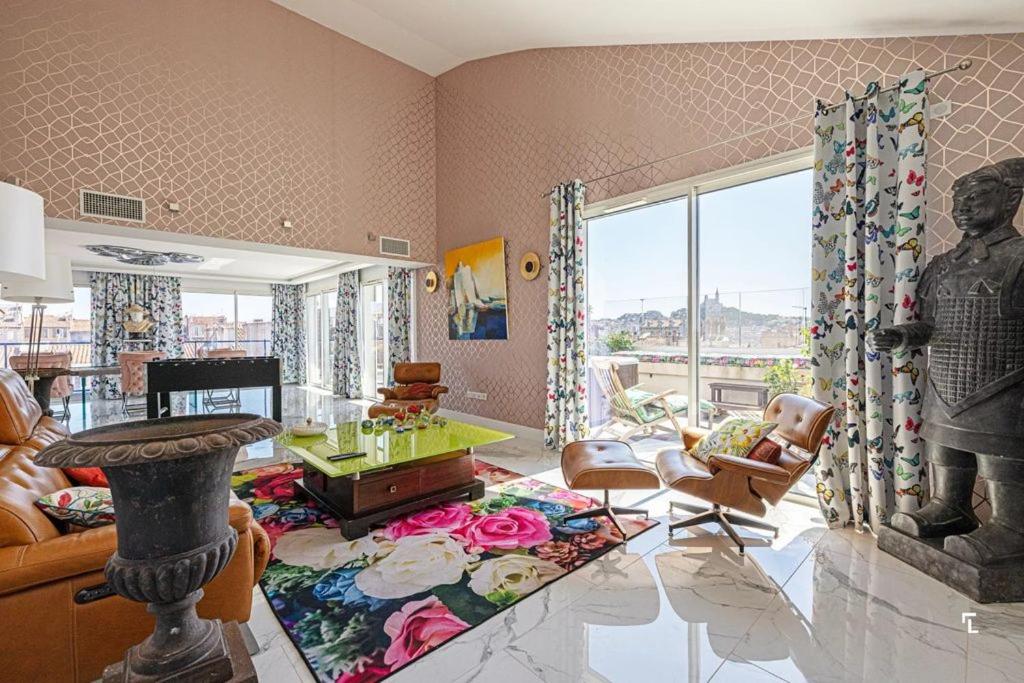 Exceptional Duplex Penthouse with Panoramic Sea Views - 1