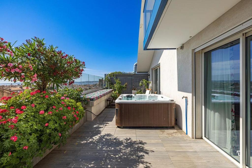 Exceptional Duplex Penthouse with Panoramic Sea Views - 3