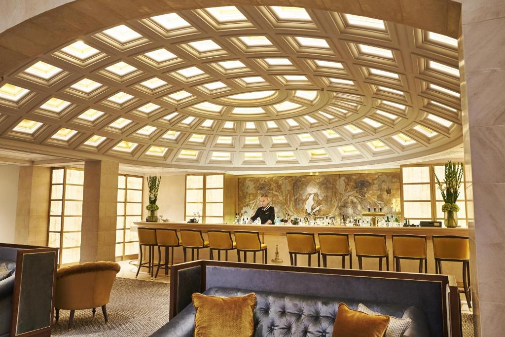 Bar/lounge