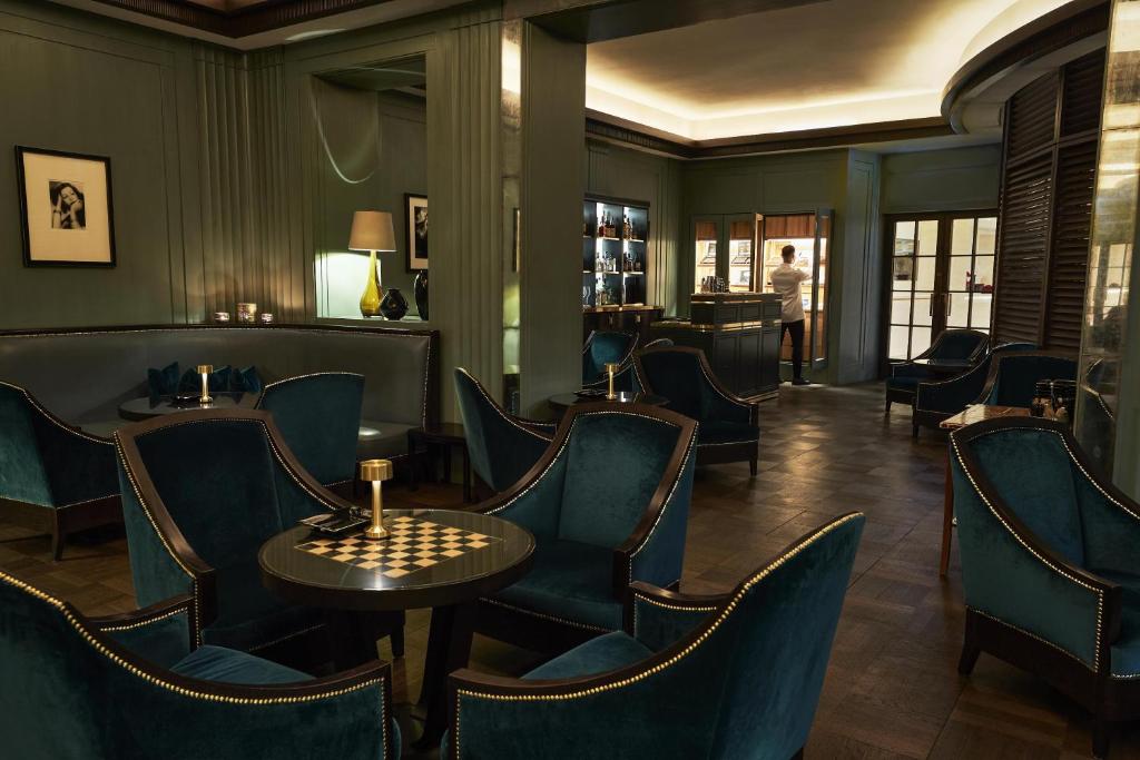 Bar/lounge