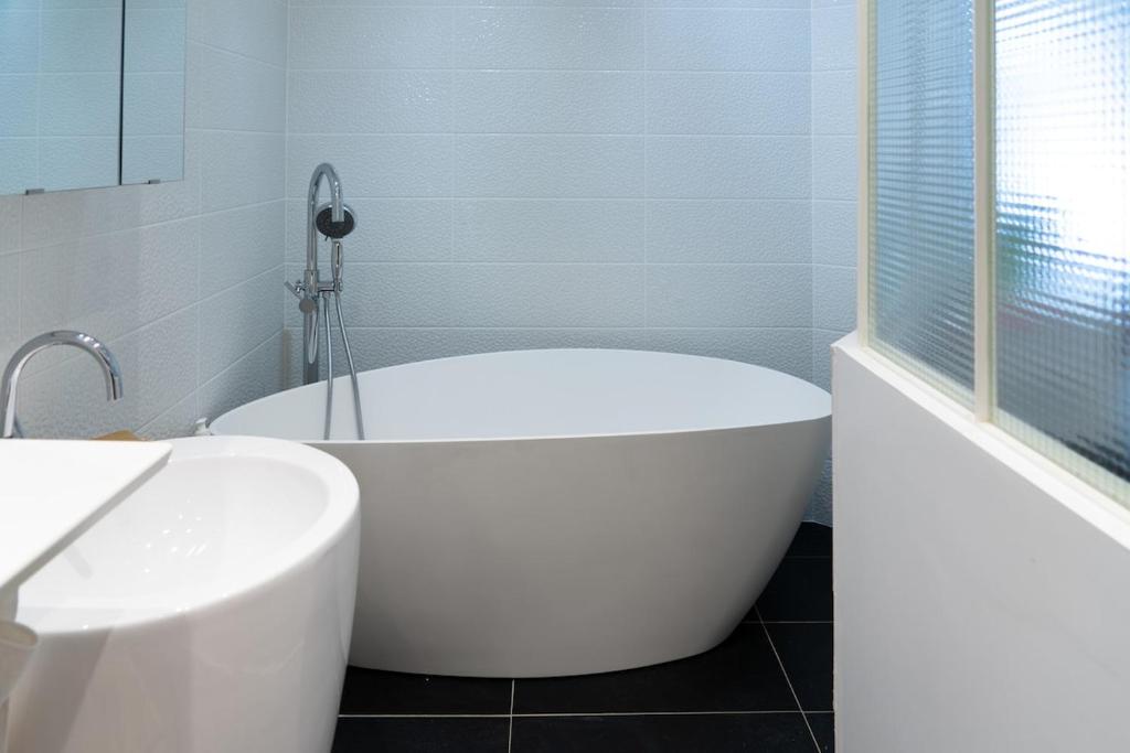 Spacious 55 sqm Apartment in Saint-Germain-des-Prés - 2