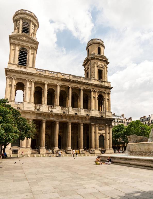 Spacious 55 sqm Apartment in Saint-Germain-des-Prés - 3