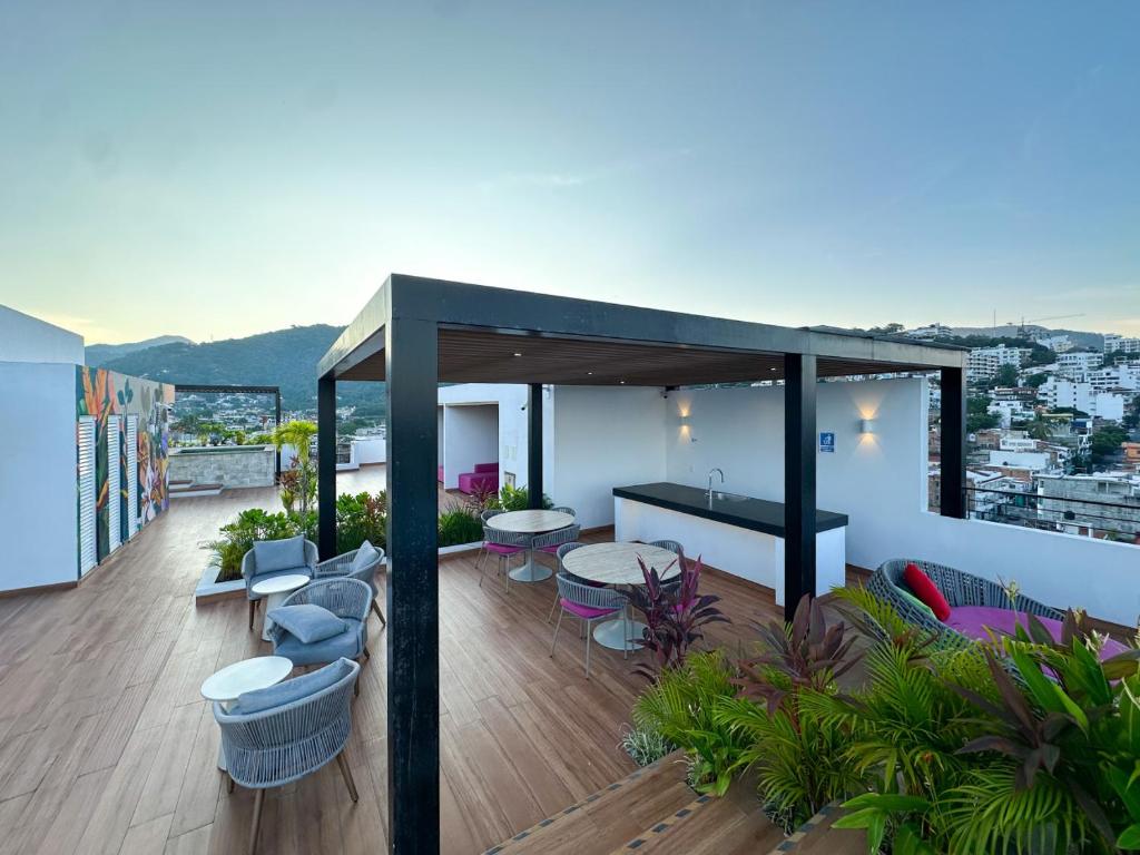 VREDE - Modern Ocean View - Great Rooftop Amenities - 4