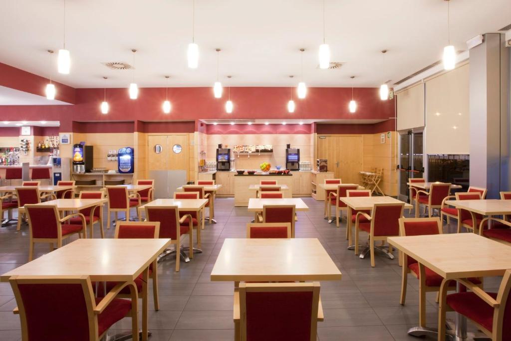 Holiday Inn Express Málaga Airport by IHG - 3