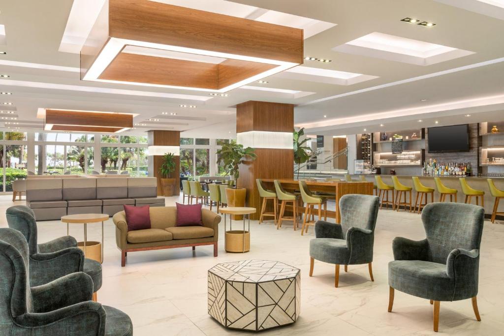 Holiday Inn Miami Beach-Oceanfront, an IHG Hotel By IHG