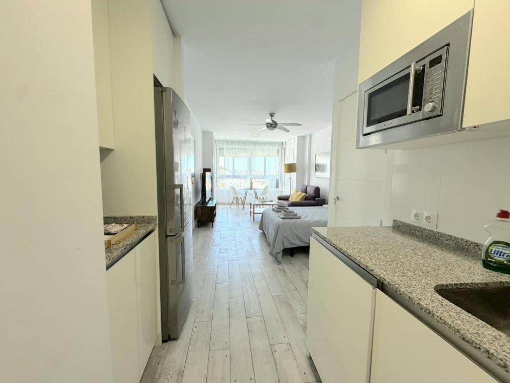 VER61 - Design Studio with Sea Views and Pool - 6th Floor, AC, Lift - 3