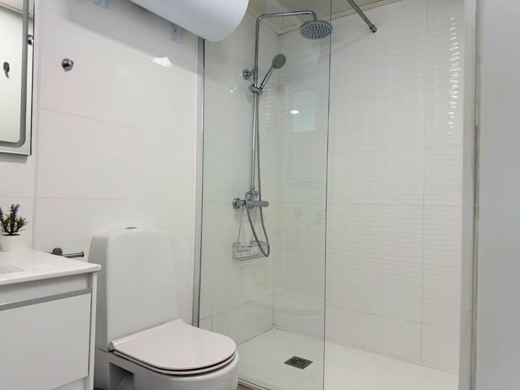 VER61 - Design Studio with Sea Views and Pool - 6th Floor, AC, Lift - 4