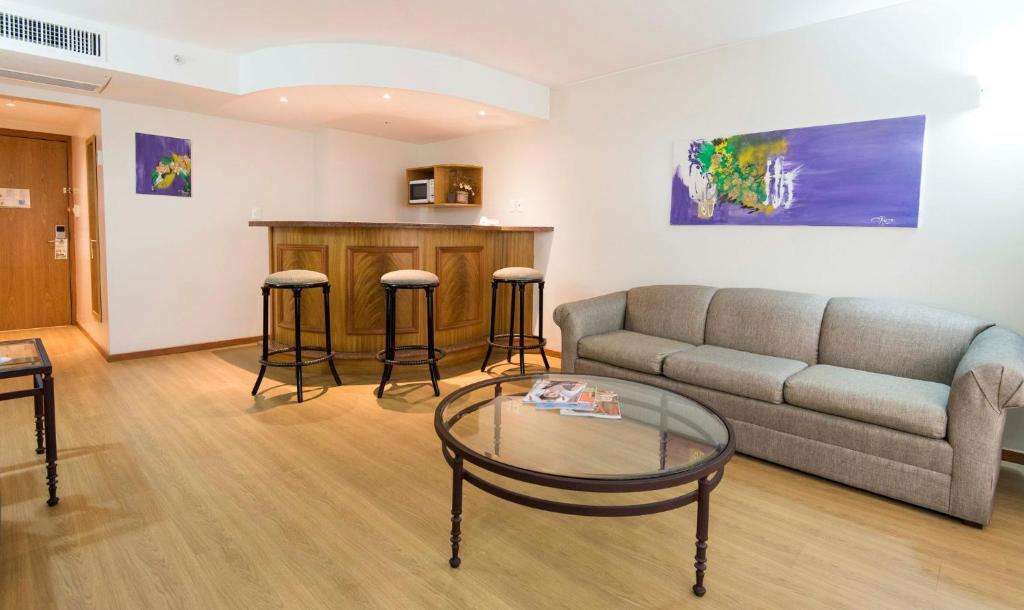 Holiday Inn Montevideo by IHG - 3