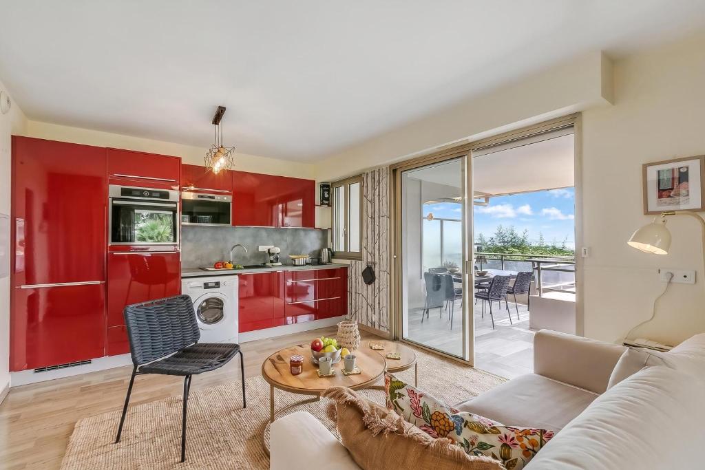 Studio Near Beach, Sea View & Garage - Happy Rentals - 4