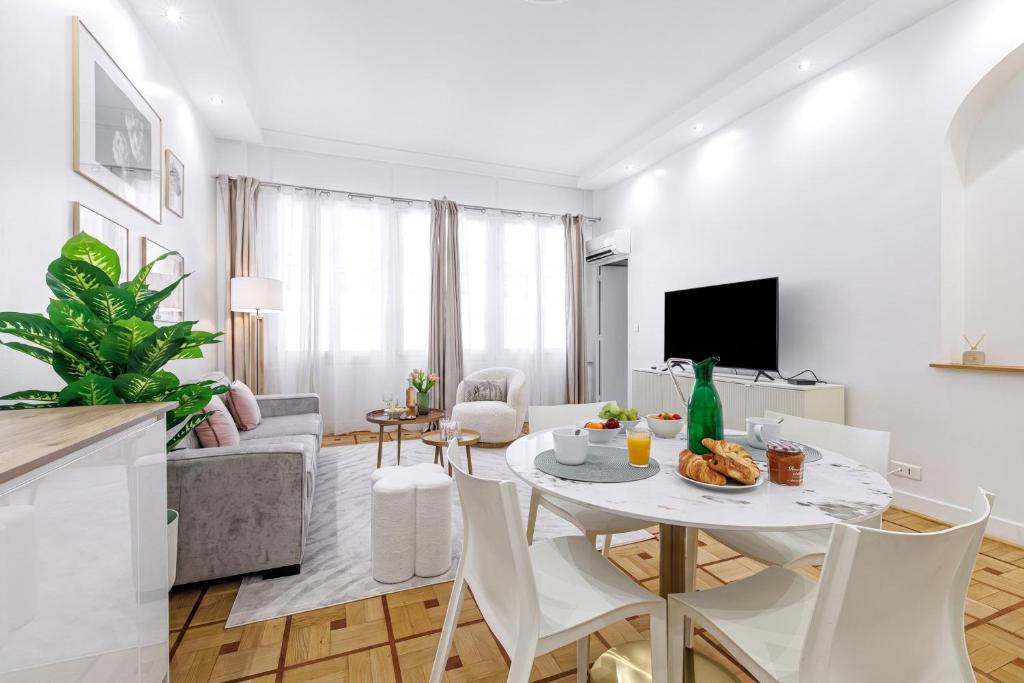 Capitol Close To The Beach - Happy Rentals - 2