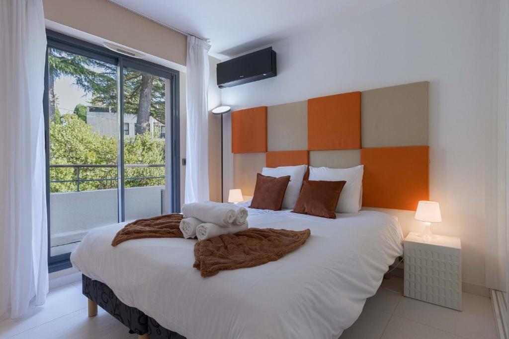 Terrasses de Montfleury - Spacieux, 2 terrasses, parking privé, piscine, 15 min du Palais et Plages - 4