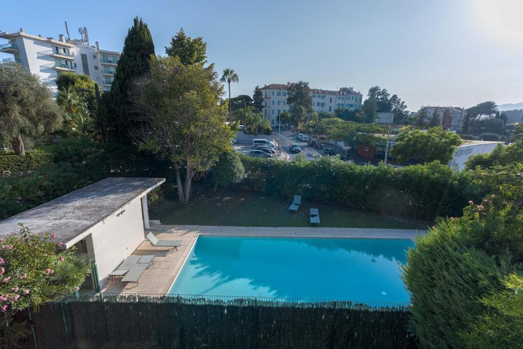 Terrasses de Montfleury - Spacieux, 2 terrasses, parking privé, piscine, 15 min du Palais et Plages - 5