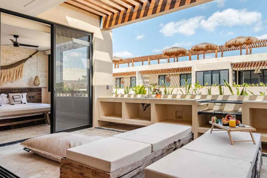 Déjá vu PH 410 Luxury 3BR & Private Pool By Sandy Powerful - 3