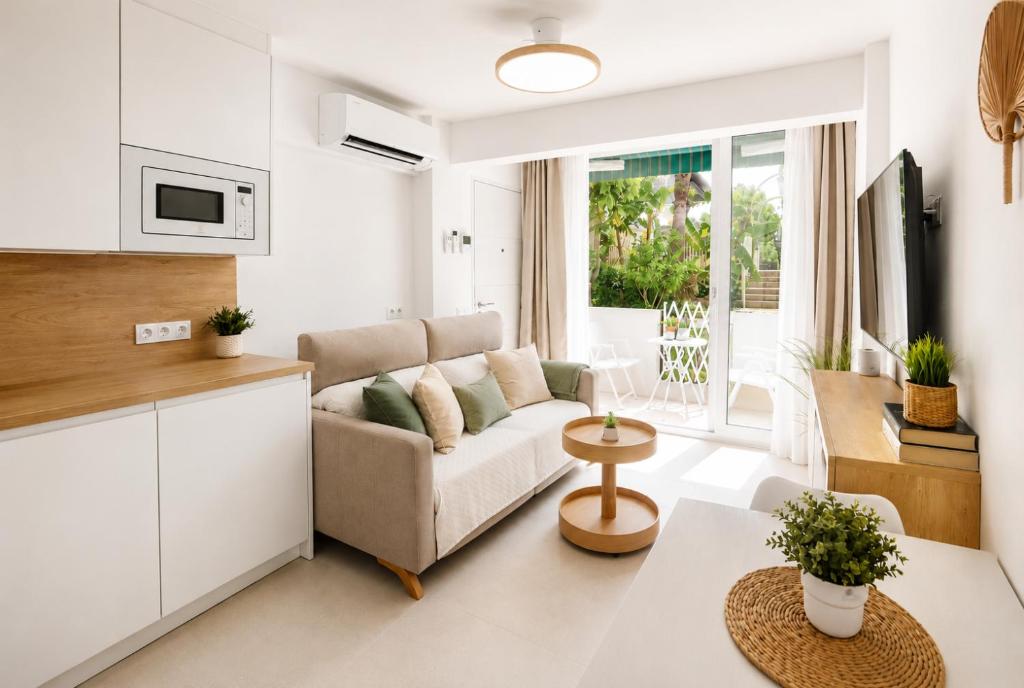 Molly Beach Luxe - 2