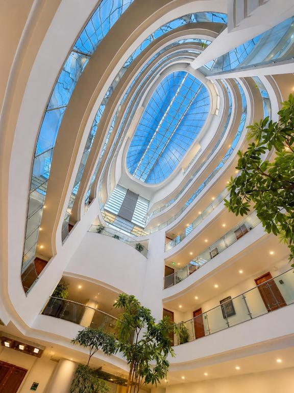 Hotel Atrium Plaza - 1