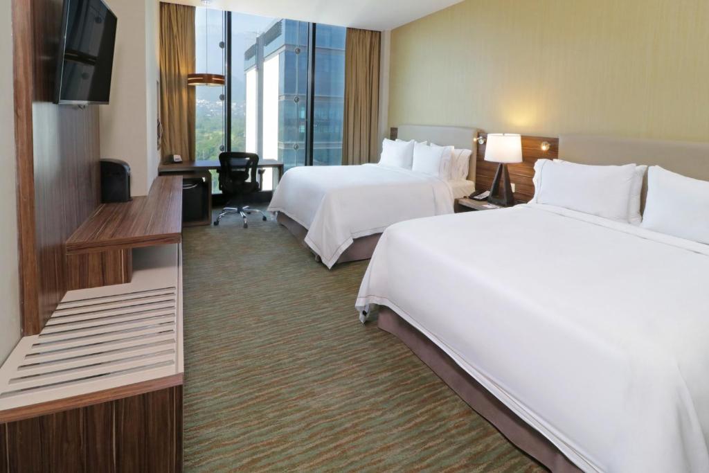 Holiday Inn Express & Suites Monterrey Valle by IHG - 2
