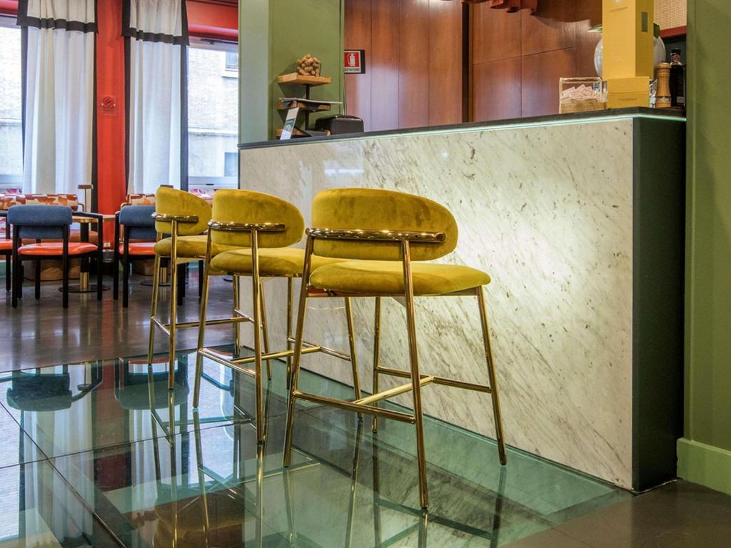 Bar/lounge