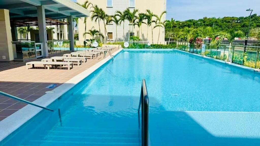 Luxury 2BR Apt Cartagena Pool, Gym & Near Beach - 3