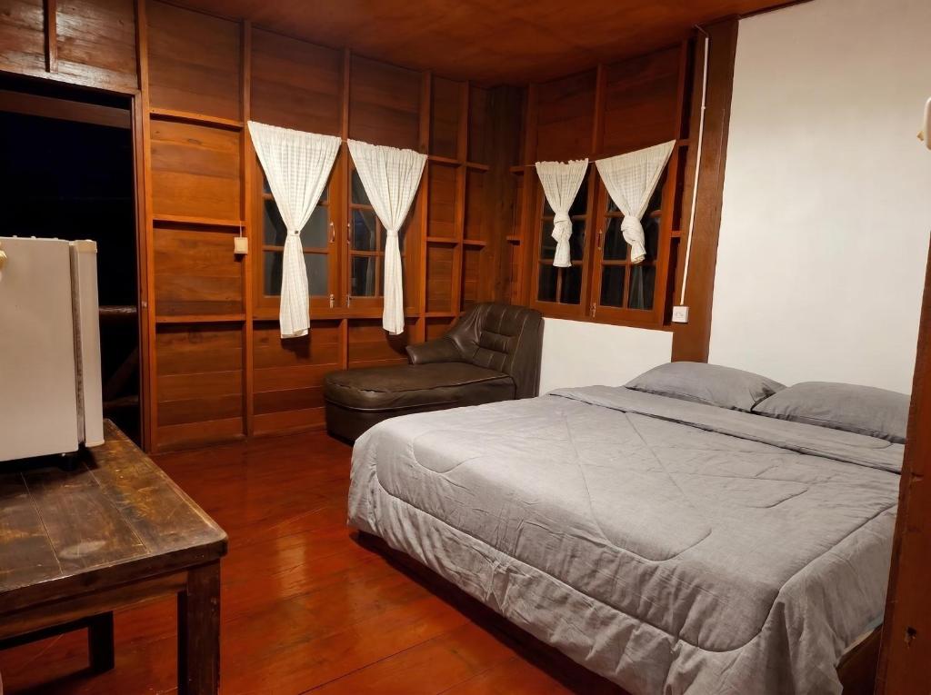 Paipaknak Riverside Resort ไปปากนัก ริเวอร์ไซด์ รีสอร์ท