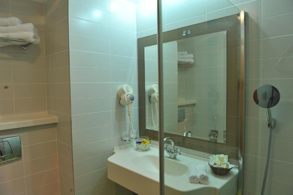 Hotel Jasmine photo
