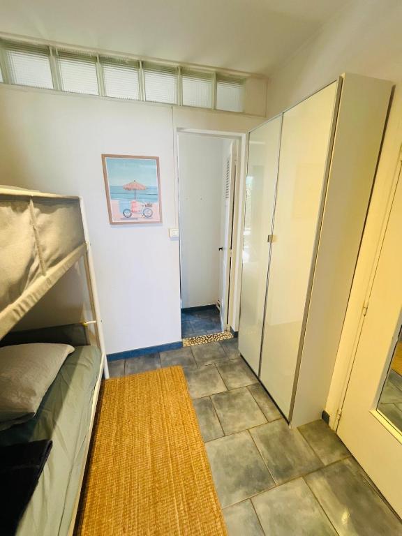 APPARTEMENT 6 PERSONNES VUE MER 30 M DE LA PLAGE - 4